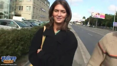 Пикаперы развели на тройничок первую встречную и отодрали на стройке в жопу