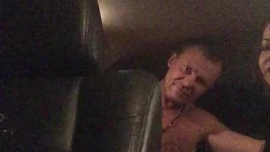 Елену Беркову трахает в тачке ее бывший парень. Поимел в рот и в пизду участницу Дом-2.