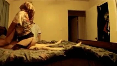 Домашний куколд: муж снимает, как его толстожопая жена катается на члене приятеля