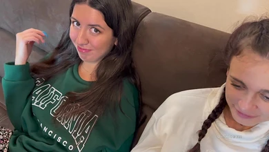 Пацаны заманили двух тёлок в квартиру и нагло их выебли