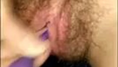 Леночка играется с виброигрушкой